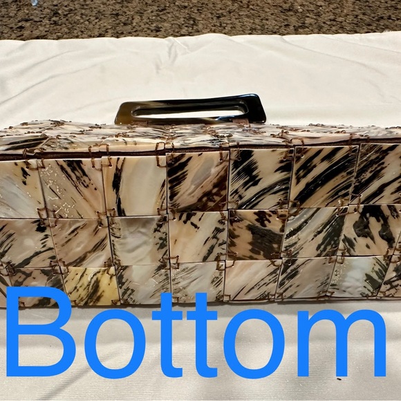 “Butterfly” Handbag with shell squares covering - Picture 2 of 4